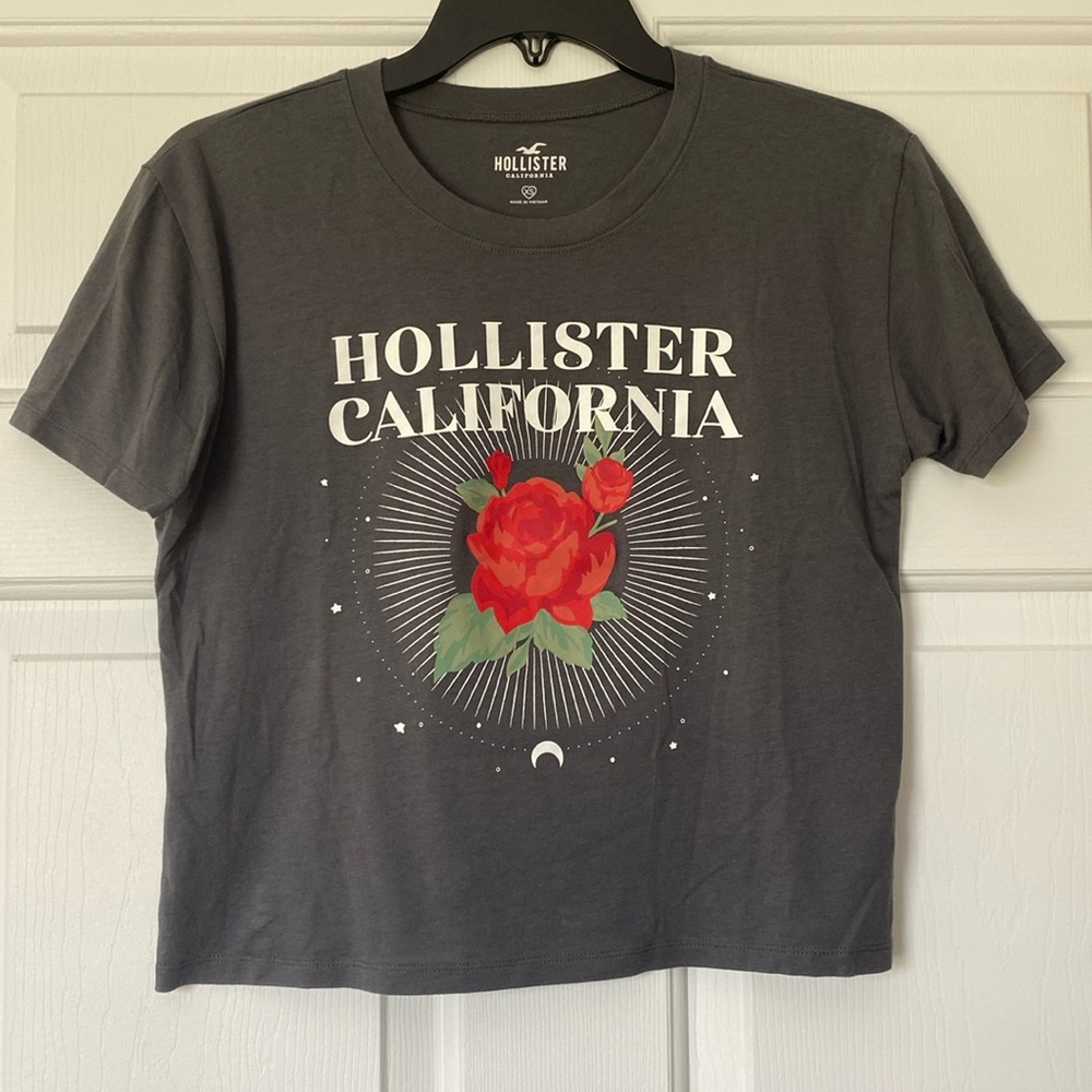 Hollister short sleeve shirt, size XS